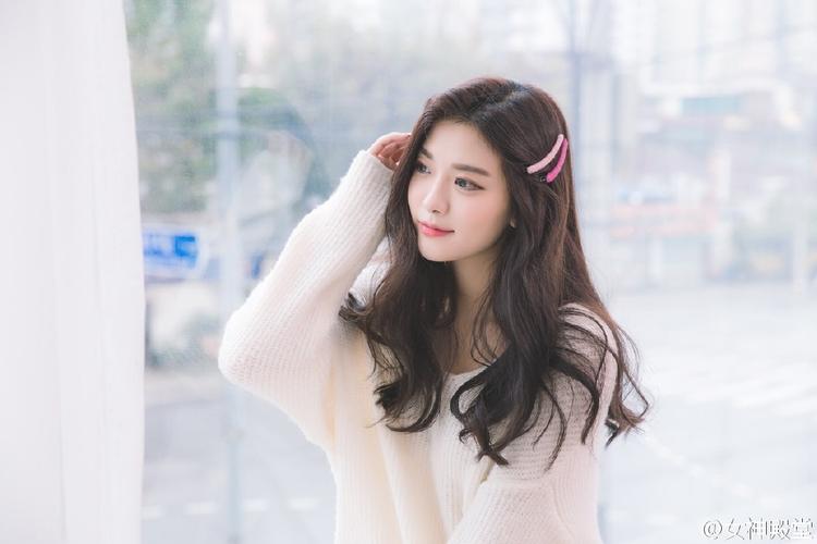 中国花样滑冰俱乐部联赛第二站比赛在哈尔滨开赛 赵宏博到场观赛